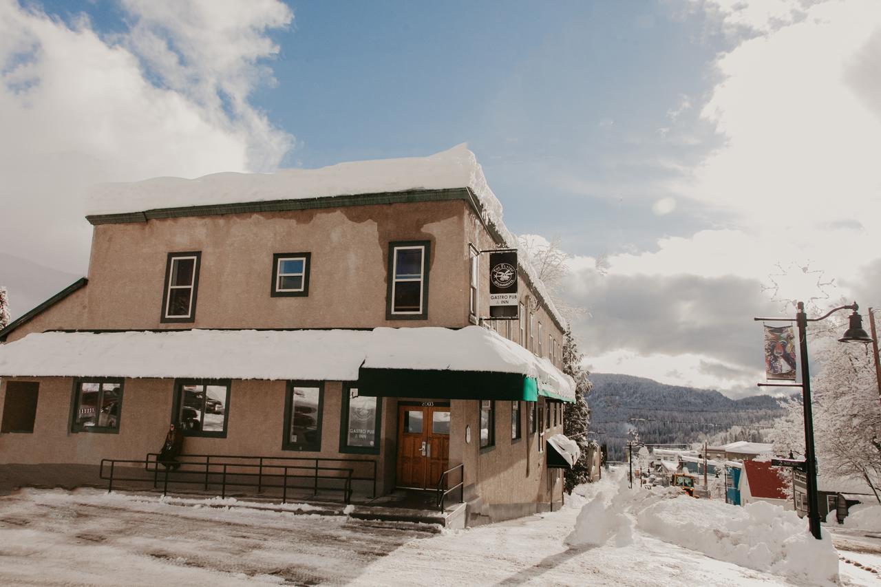 The Flying Steamshovel Inn Rossland Exteriör bild